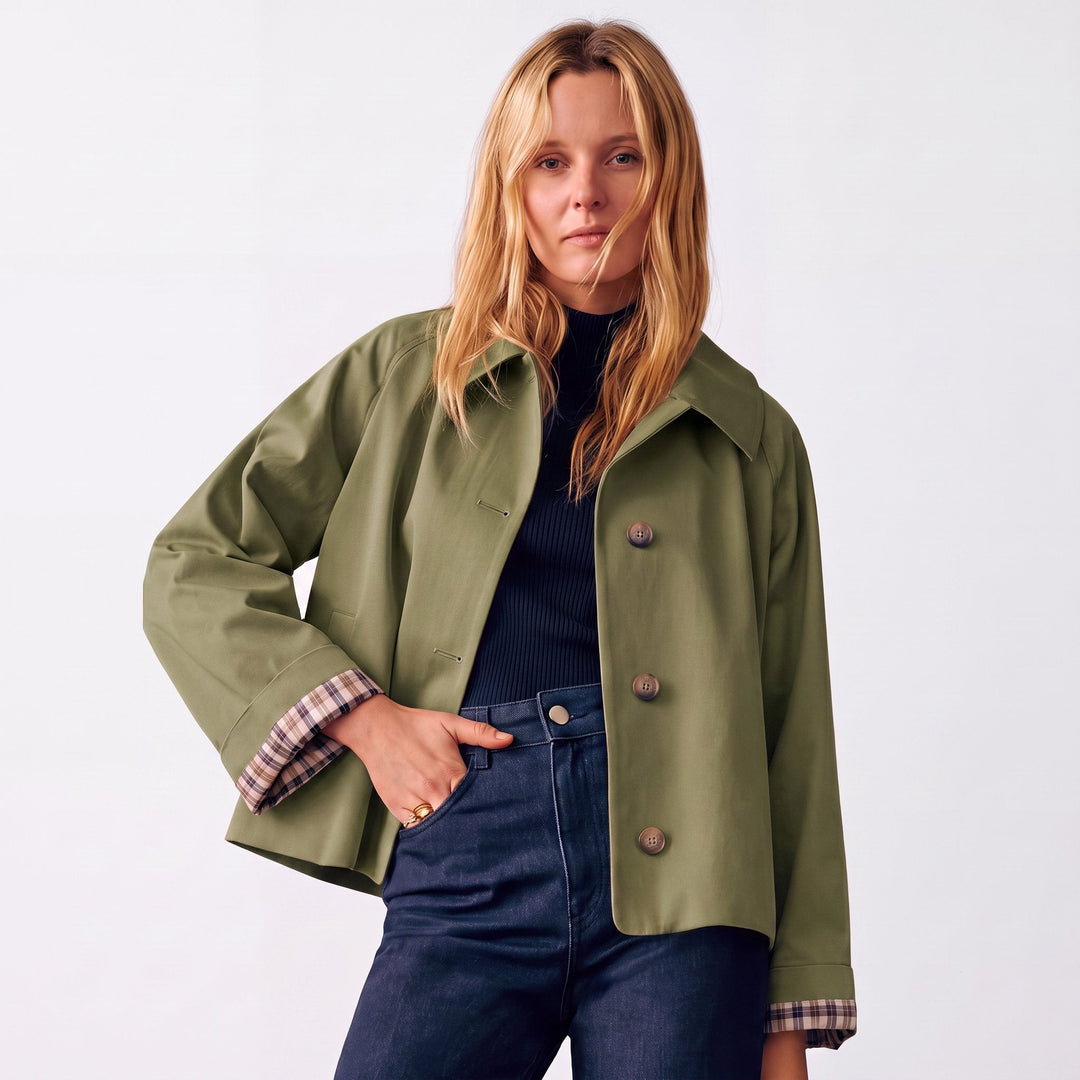 Women's Oversized Short Trench Coat with Notch Lapels and Button Front